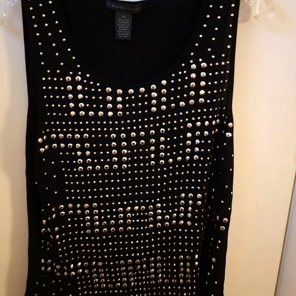 Size Xl Studded Tank Top - Picture 1 of 2